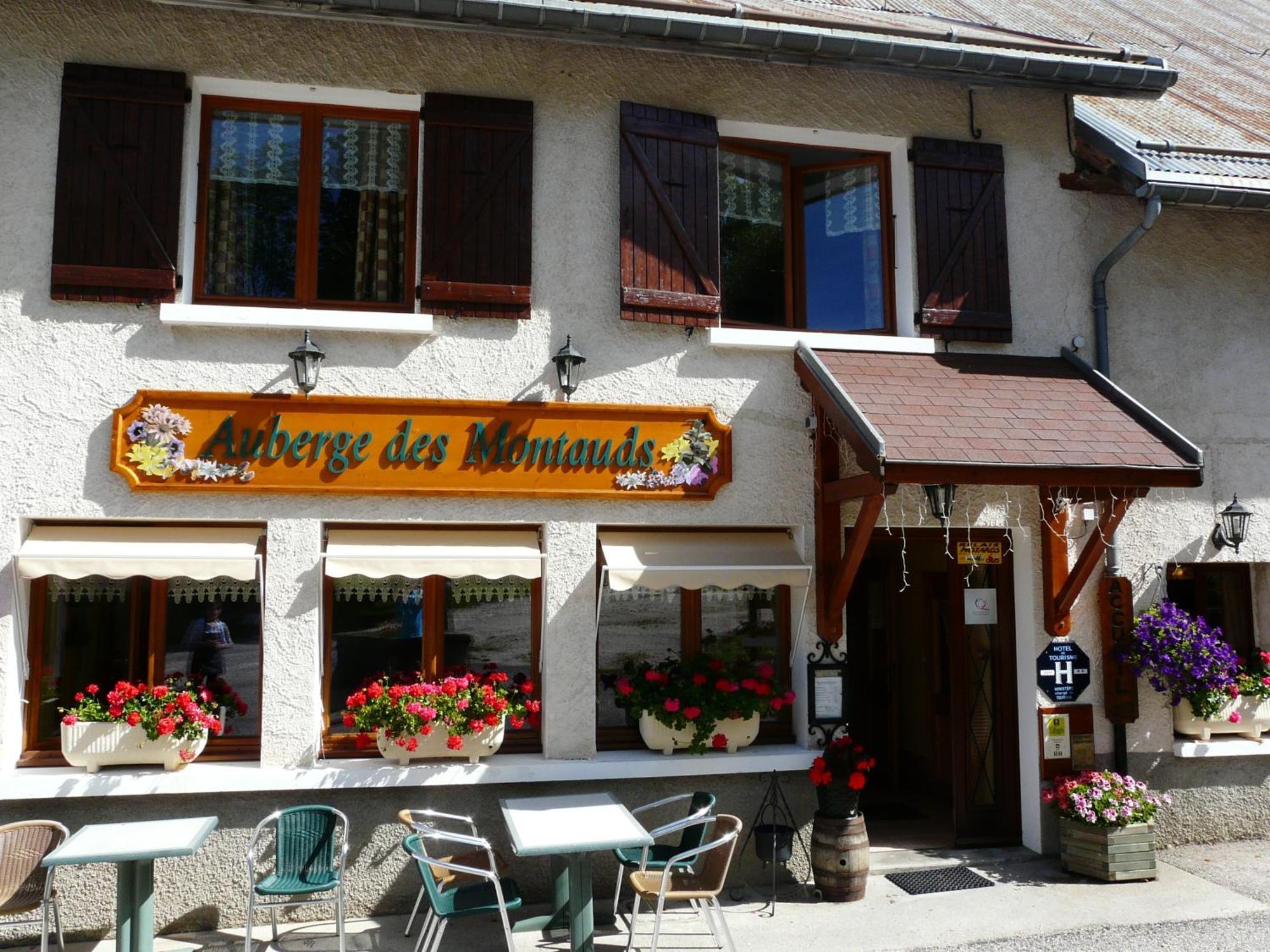 Auberge Des Montauds - Hotel & Restaurant Villard-de-Lans Exterior foto